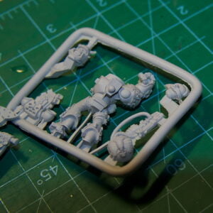 Warhammer 40.000 25th Anniversary Space Marine model - review (13) Warhammer 40.000 25th Anniversary Space Marine model - review (13)